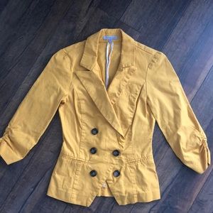 Lightweight blazer
